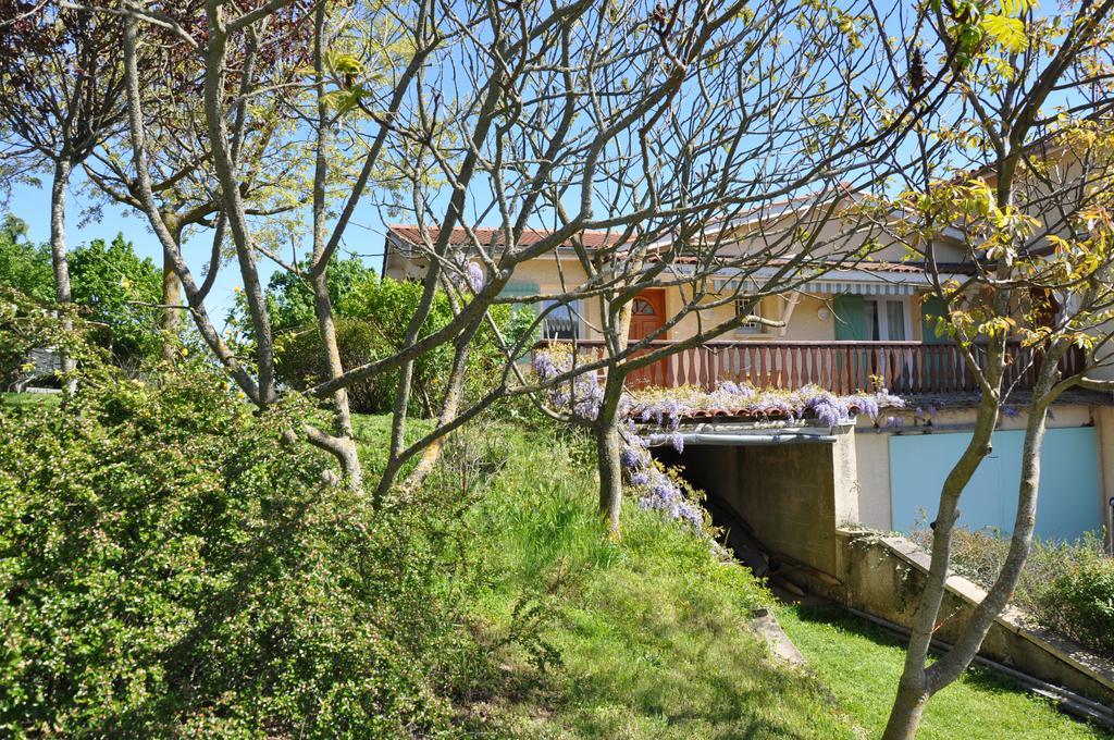 La Bergerie Bed & Breakfast Pollionnay Exterior photo