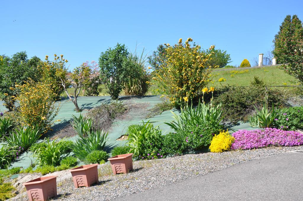 La Bergerie Bed & Breakfast Pollionnay Exterior photo