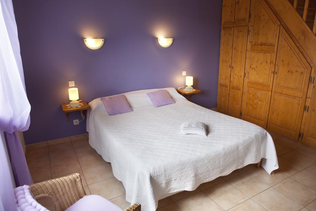 La Bergerie Bed & Breakfast Pollionnay Exterior photo